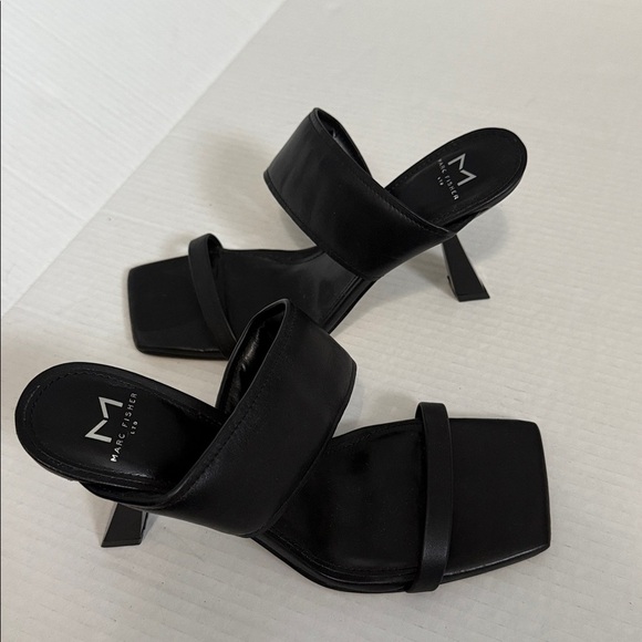 Marc Fisher - Deann Sandal - Black - Size 8M - Good Condition!! - Picture 8 of 9